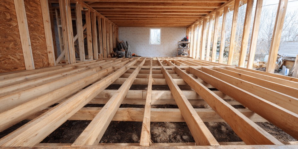 Лаги для пола в доме и бане: расчет шага и выбор сечения (50х150 или 50х200)